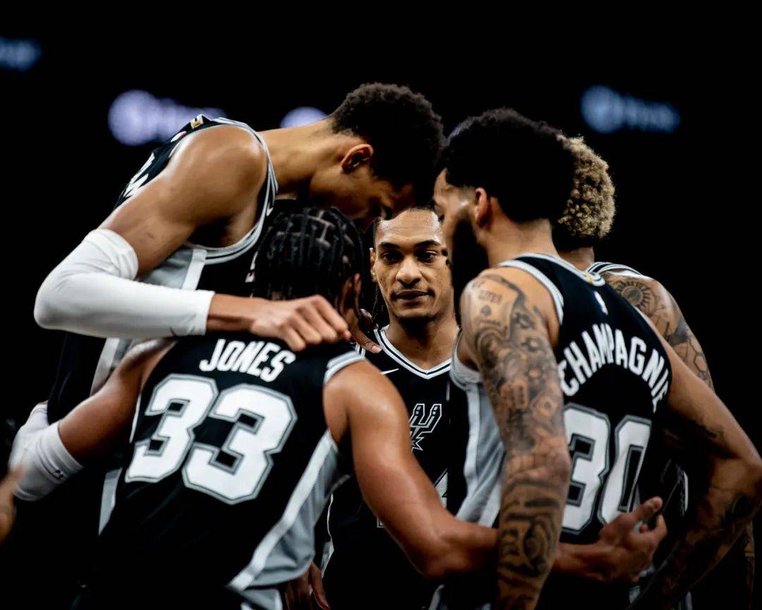 帕福斯击败黄潜，助塞浦路斯甲本赛季欧战积分暂时升至第四（帕福斯力克黄潜，塞浦路斯甲本季欧战积分暂列第4位）