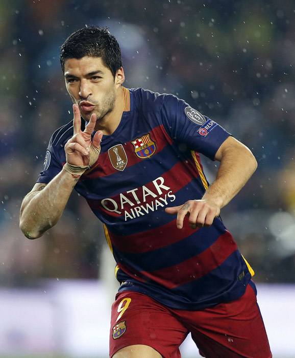 科尔：霍福德参加了今日全部训练 坐骨神经痛问题已痊愈（科尔：霍福德今日全程参与训练，坐骨神经痛已康复）