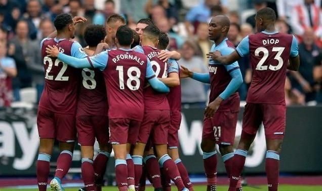 足球财经机构：阿兰希勒96年的转会费放到现在相当于2.25亿镑（足球金融机构称：按当今估值，阿兰希勒1996年转会费折合约2.25亿英镑）