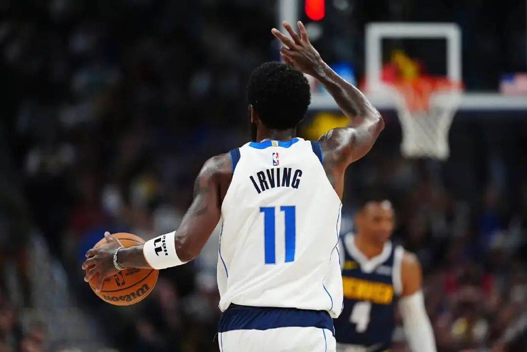 科尔：霍福德首节4记三分打开局面，这才是制胜的关键（科尔：霍福德首节四记三分奠定胜势，制胜关键在此）